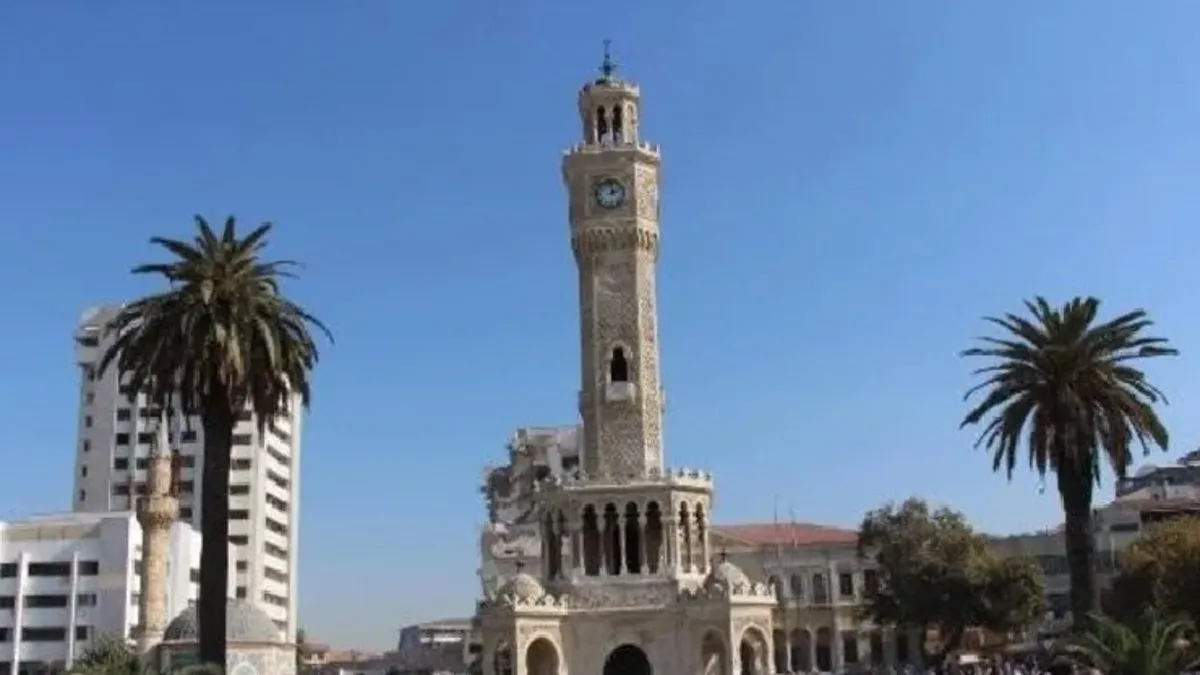 İzmir Saat Kulesi Nerede, Hangi İlçede? İzmir Saat Kulesi Ne Amaçla Yapılmıştır, Yol Tarifi ile Nasıl Gidilir?