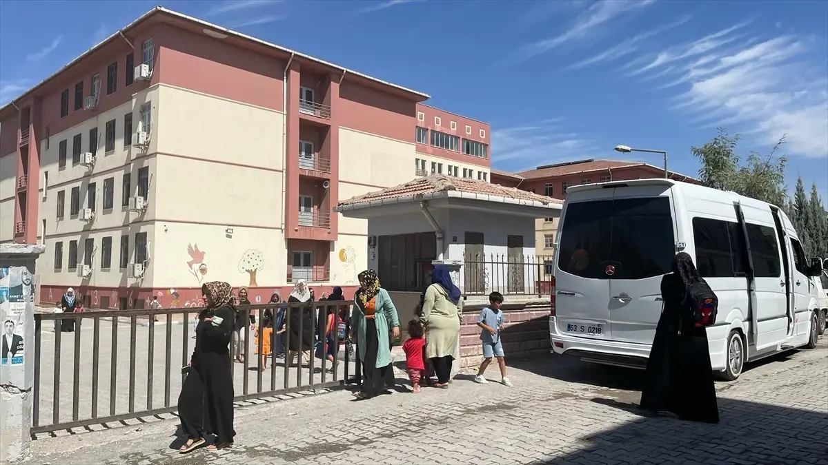 Haliliye’de 6 Öğrenci Gıda Zehirlenmesi Şüphesiyle Hastaneye Kaldırıldı