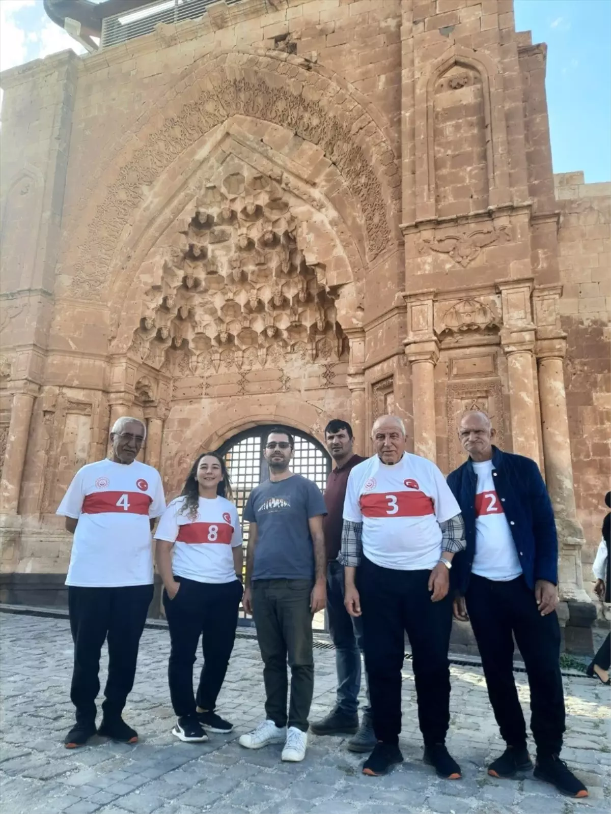 Huzurevi Sakinleri İshak Paşa Sarayı’nı Ziyaret Etti
