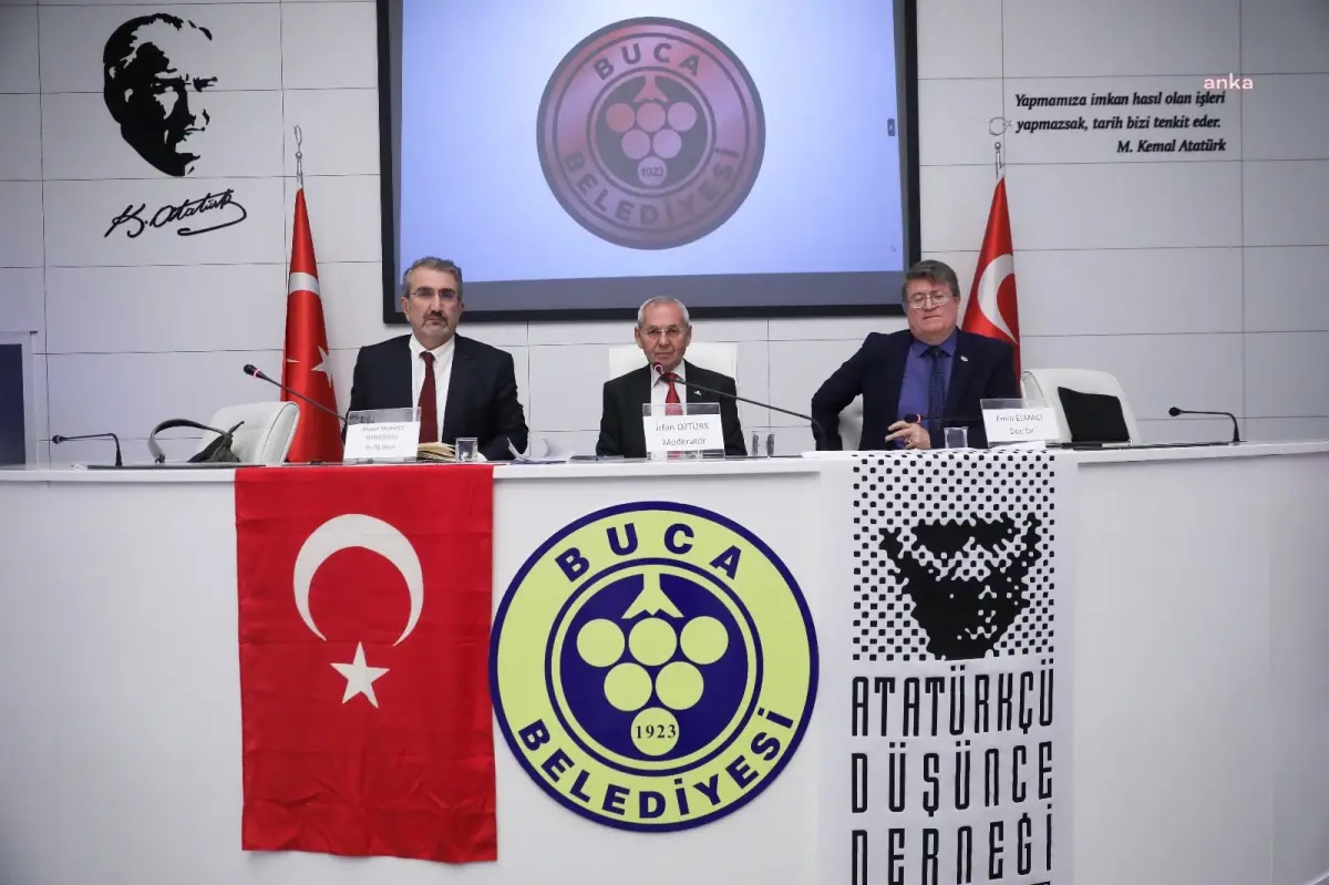 Buca’da Cumhuriyet’in Anlamı Paneli Düzenlendi