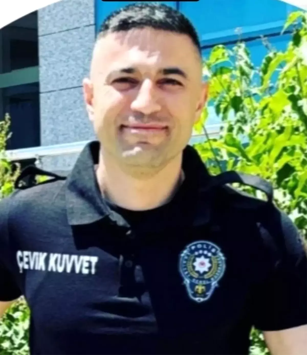 Erciş’te polis memuru intihar etti