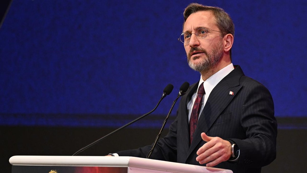Fahrettin Altun’dan Özgür Özel’e ‘sığınmacı’ yanıtı