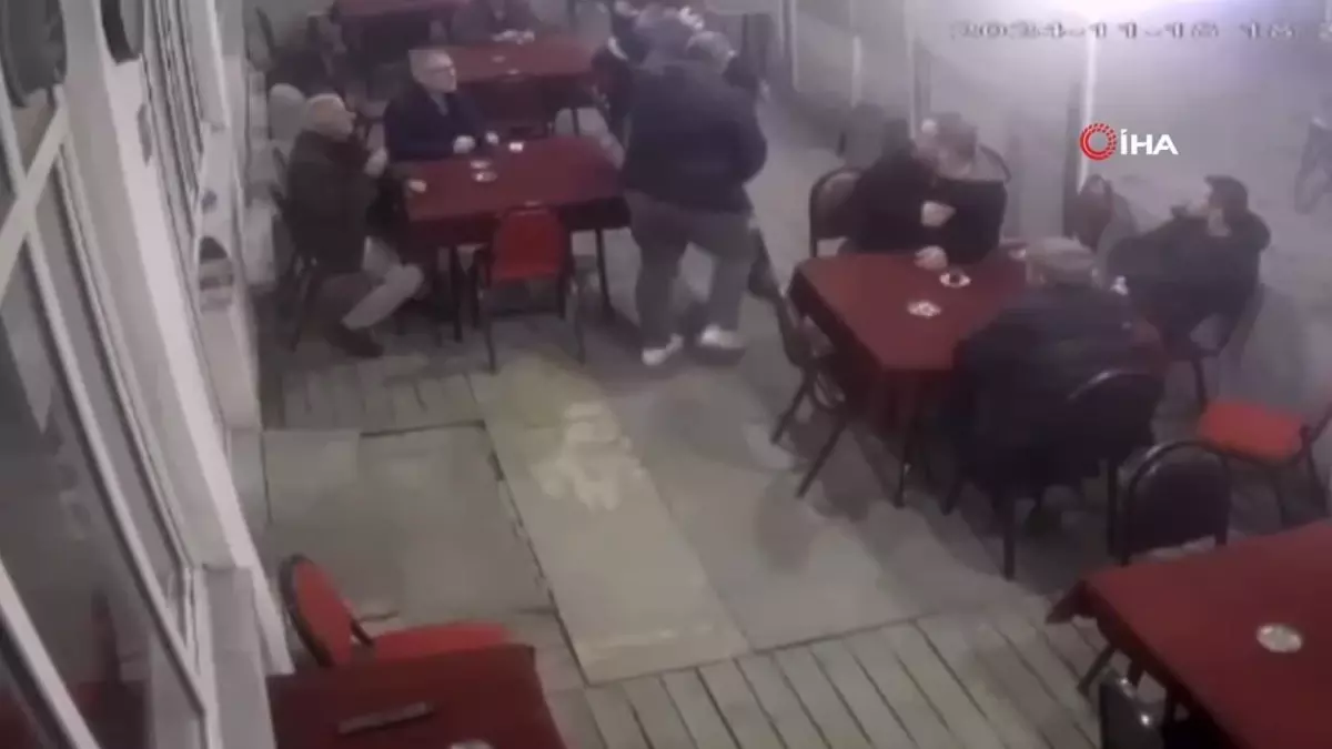 Kahvehanede Silahlı Saldırı