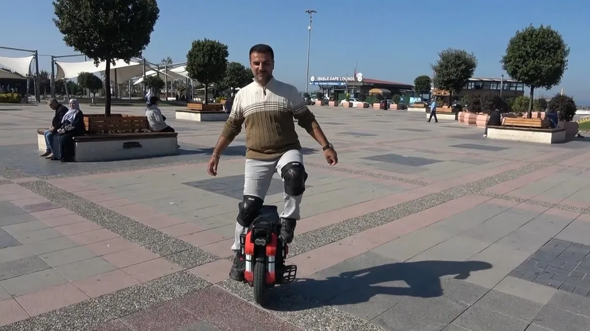 Onu görenler hayrete düşüyor: Tek tekerle şehirler arası yolculuk!