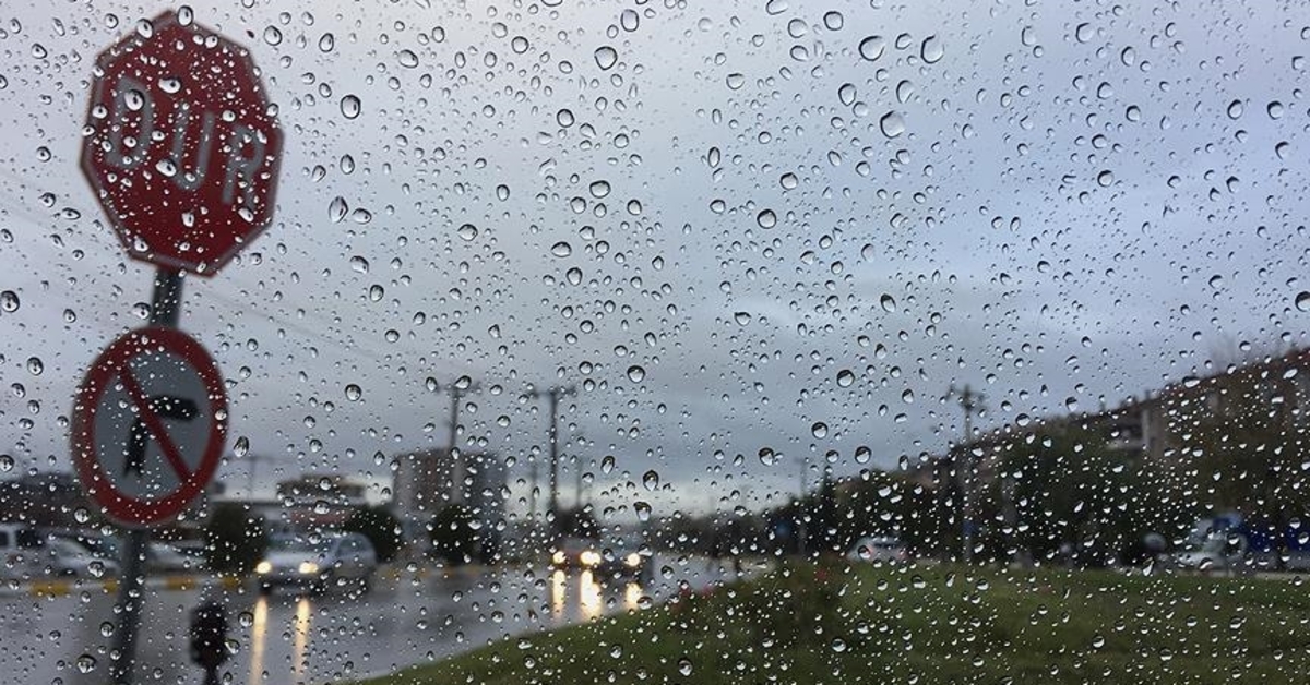 AKOM ve Meteoroloji’den İstanbul’a kuvvetli yağış uyarısı