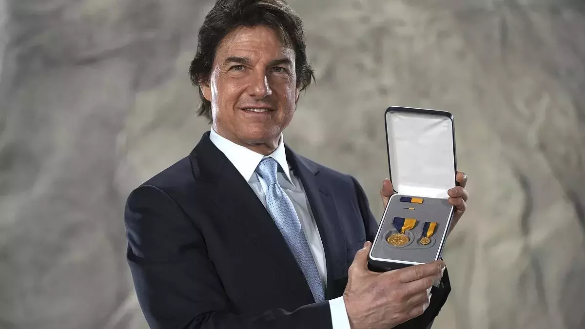 Tom Cruise’a Üstün Kamu Hizmeti Ödülü